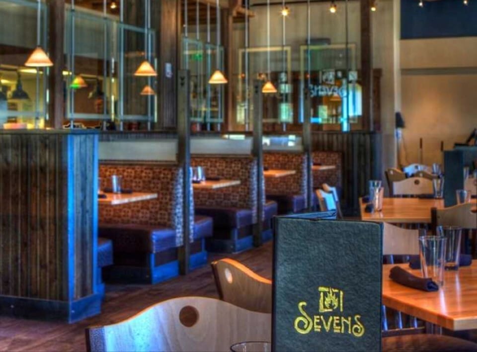Resort restaurant, Sevens