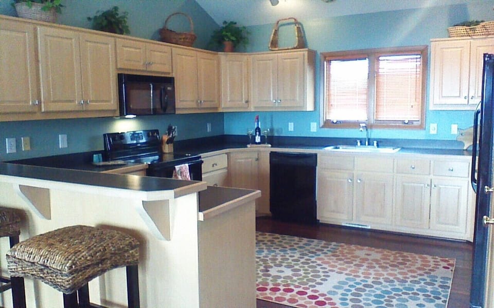 Large fully equipped kitchen.