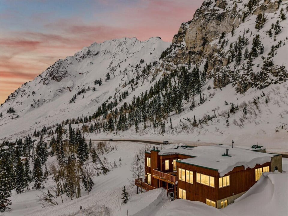 The AltaBird welcomes you with unobstructed views of Mount Superior!