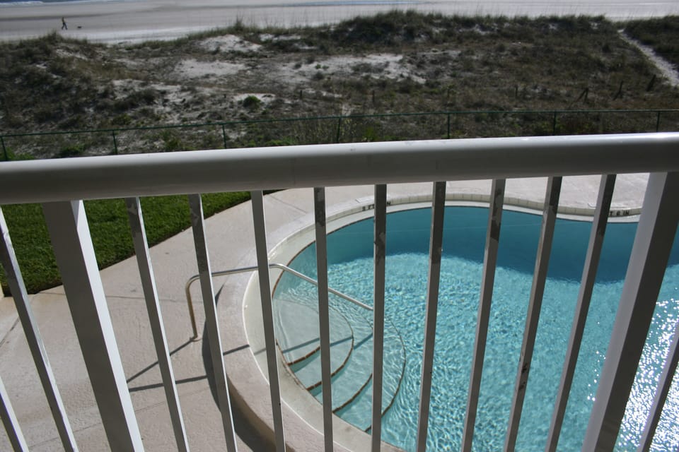 The pool is right below.