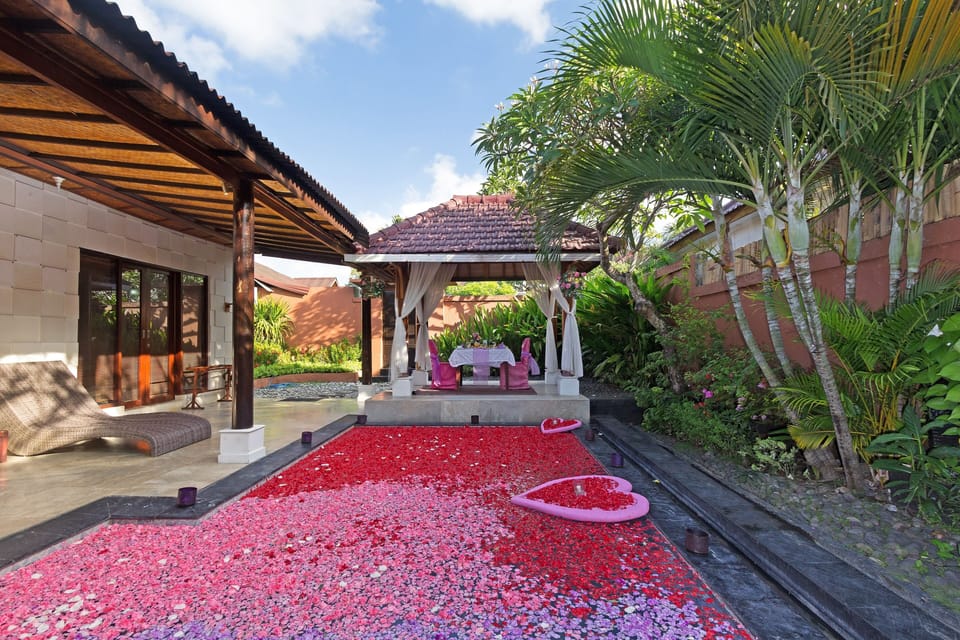 Amazing Honeymoon Villa in Kuta