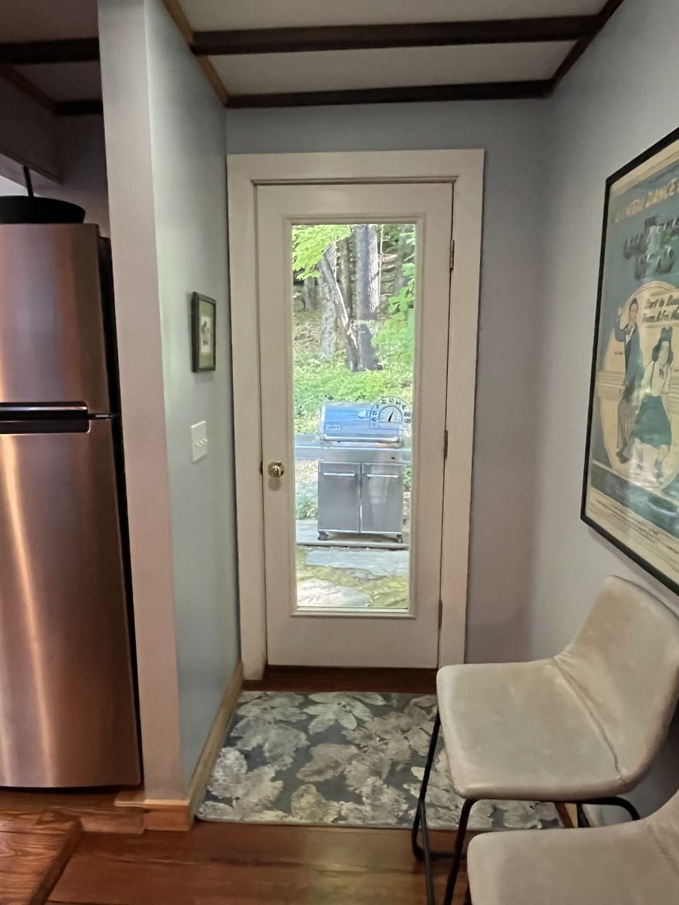 Kitchen door / grill area 