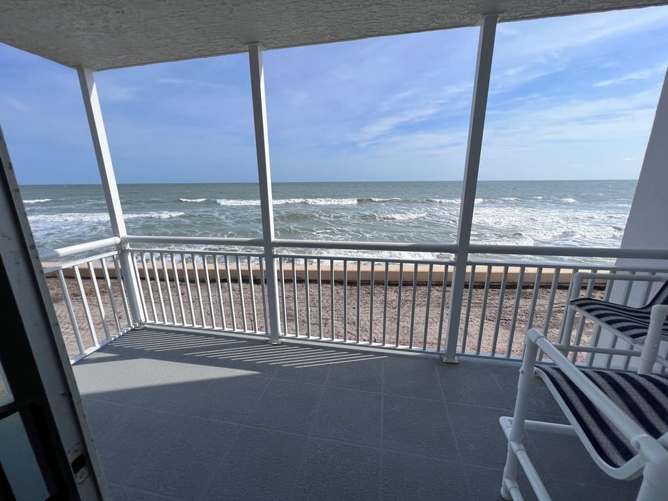 2nd floor Oceanfront balcony