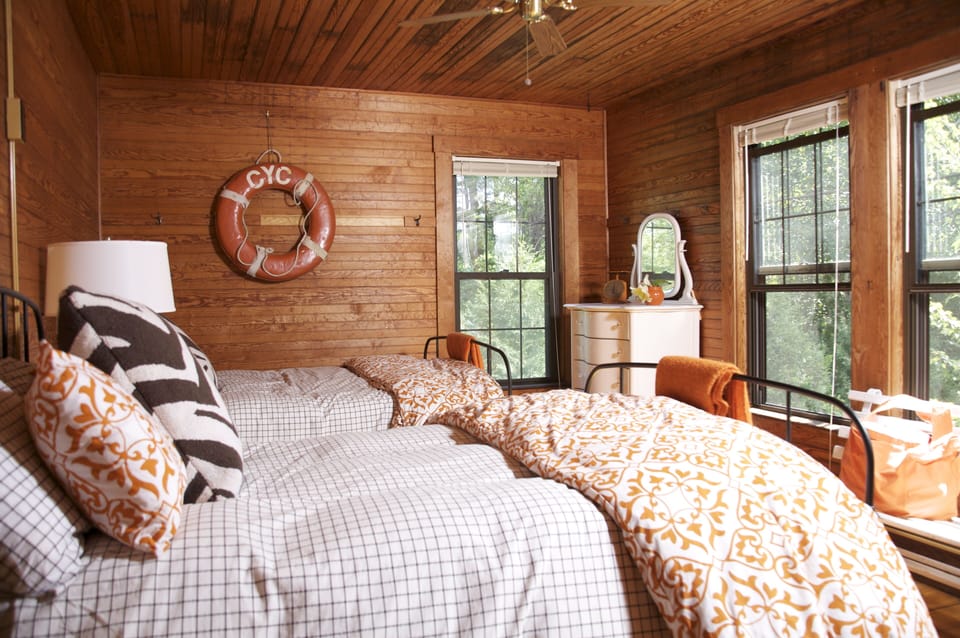 3rd Bedroom - 2 Full Beds