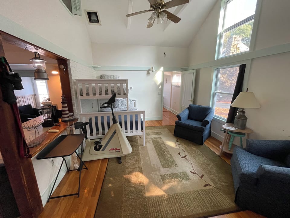 2nd livingroom with full size and single bunkbed