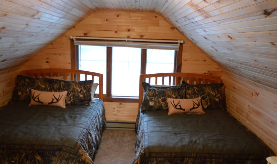 bedroom #3 2nd fl (2 double beds)