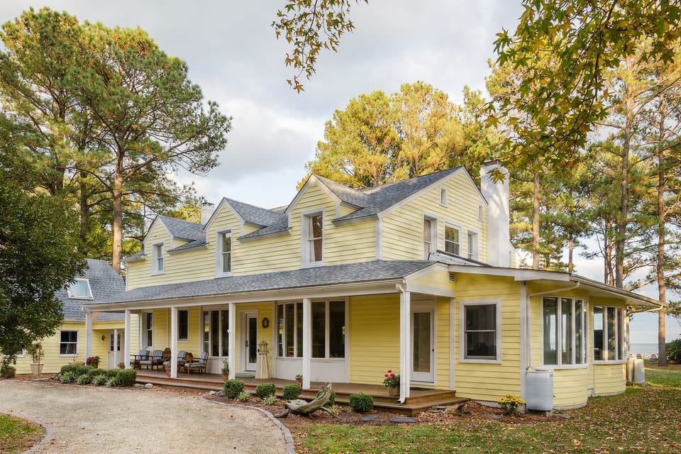 4300 square feet (5 bed/4.5 bath) on 1.5 Bayfront acres