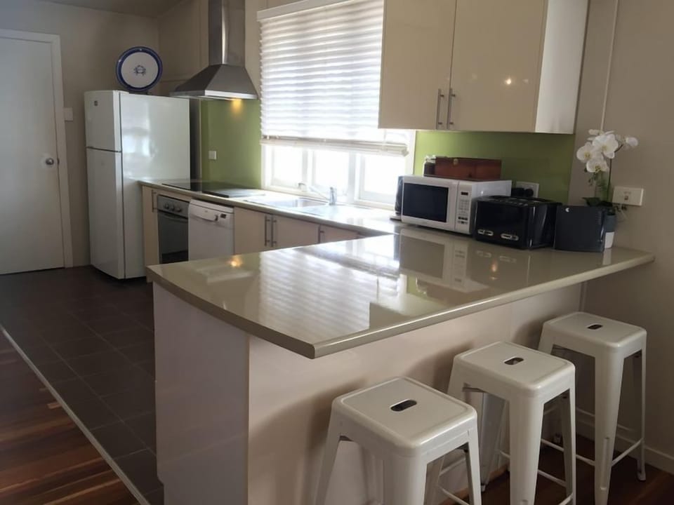 Complete kitchen for any aspiring Master Chef!