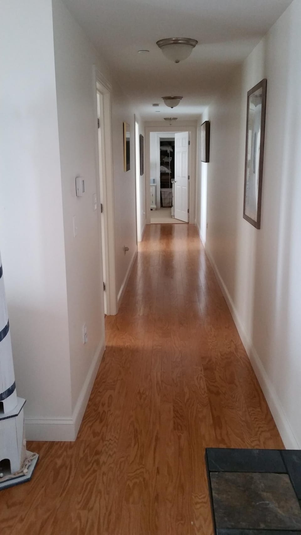 Hallway to bedrooms/bathrooms