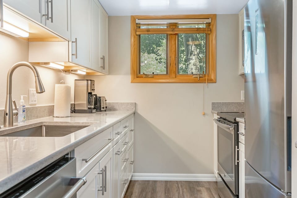 Quartz countertops