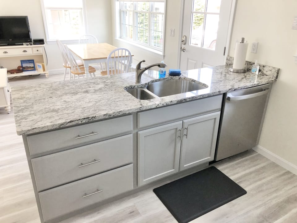 Kitchen Sink, Dishwasher and plenty of counter space.
