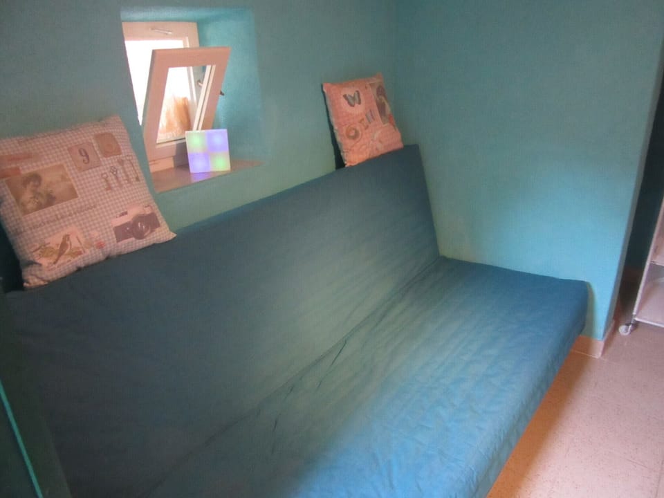 Additional small room on the ground floor