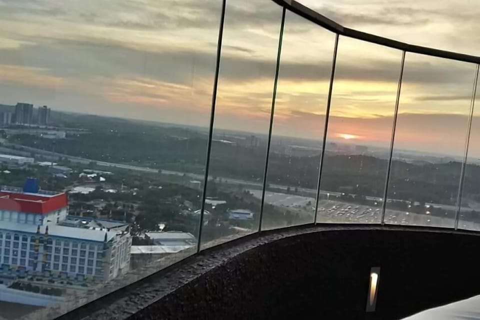 5 min Walk to Legoland JB- Luxury Family