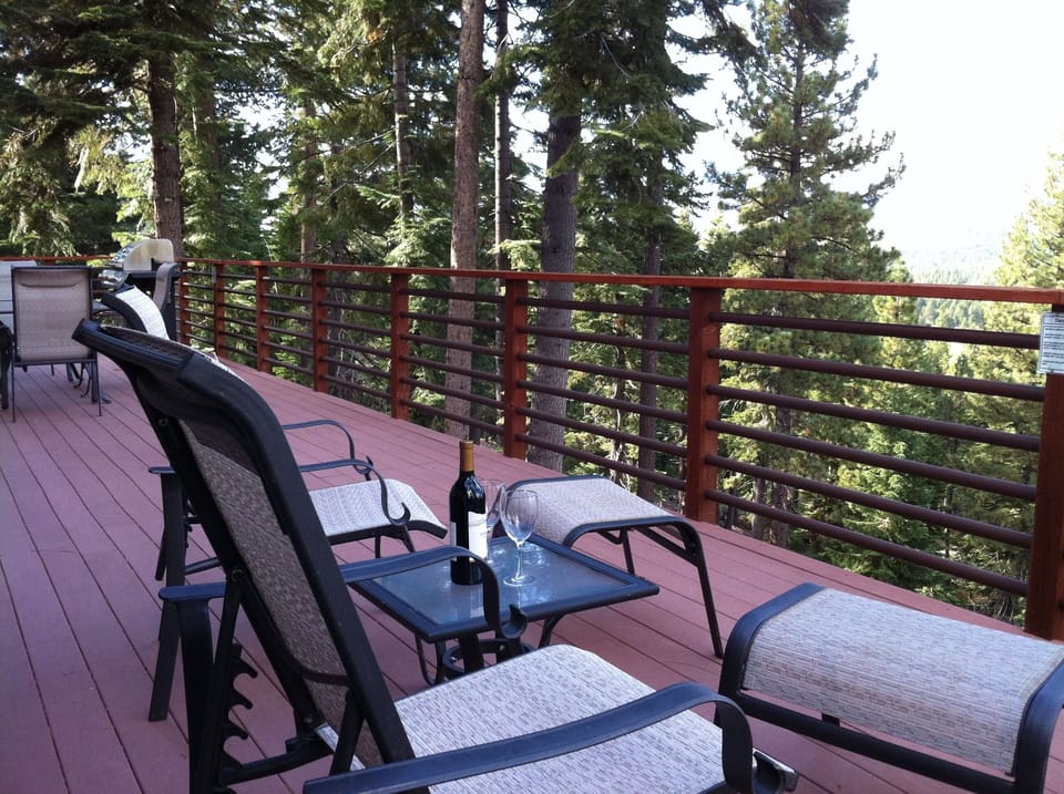 Upper Deck Area with views of the Mountains