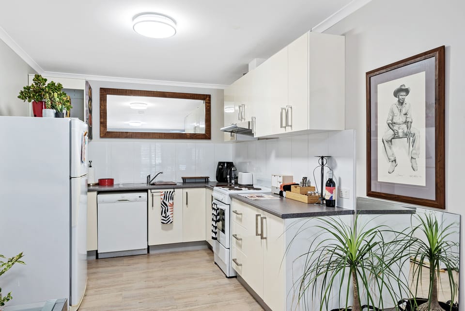 Full sized kitchen