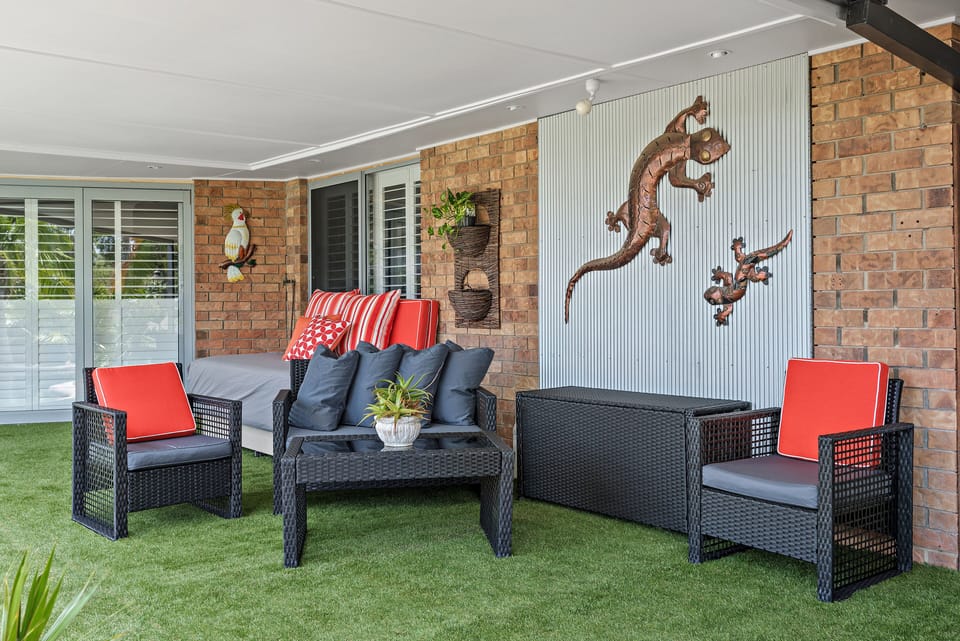 Outdoor back lounge area