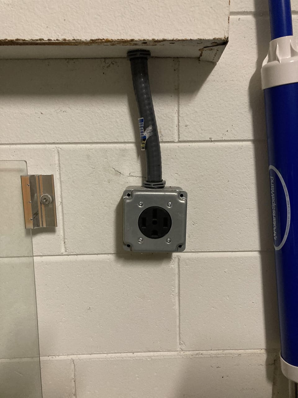 Electric charger for Tesla