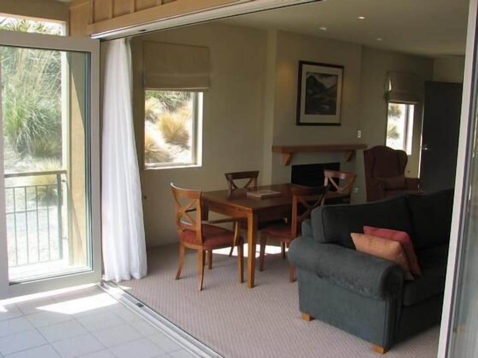 Living/Dining Room