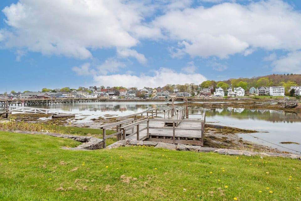 Dock and float with tidal water access