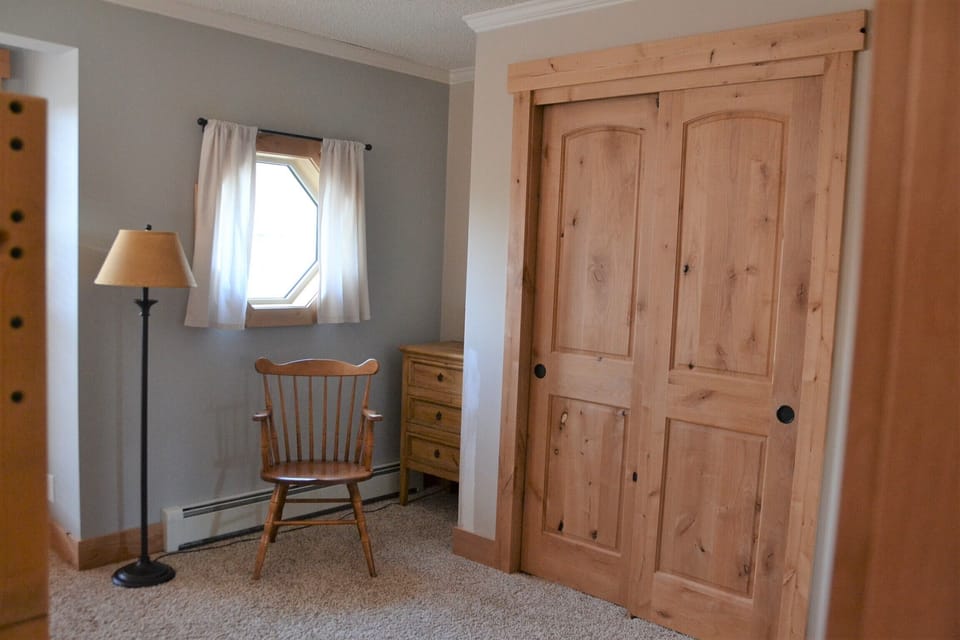 Second bedroom