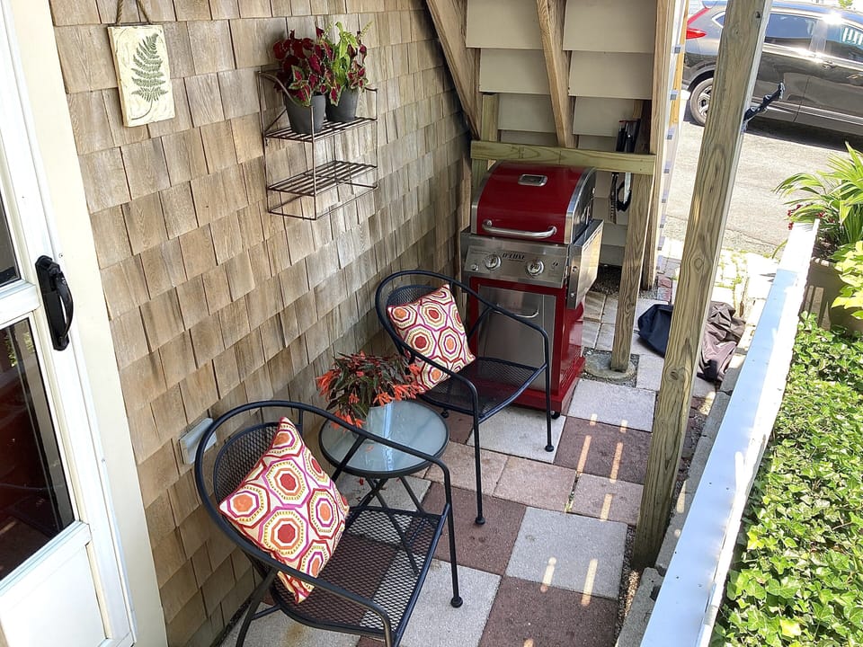 Outdoor Nook Great For Morning Coffee! New Grill.