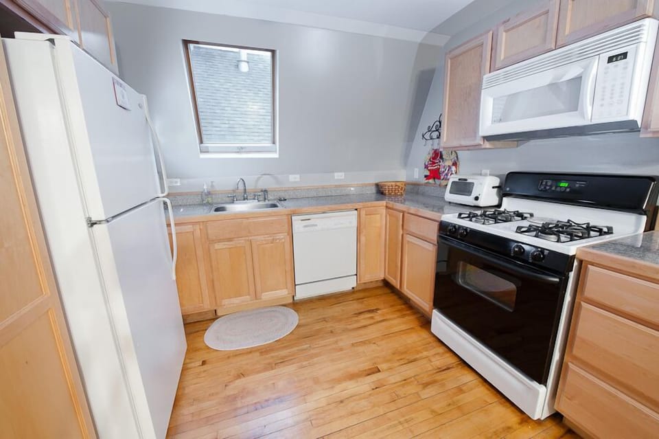 2nd floor kitchen