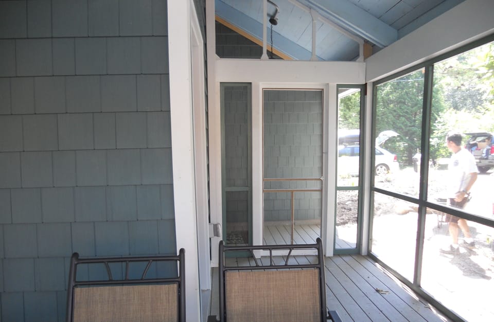 screen room