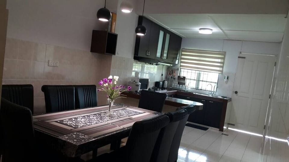 Butterfly Cottage Homestay Kuching