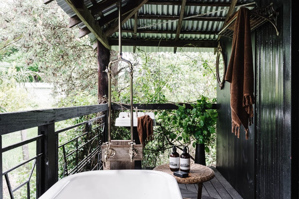 Outdoor bath and basin