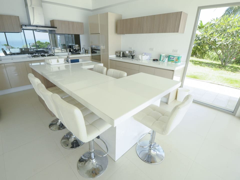 5 Bedroomed Seaview Villa- Bang Por