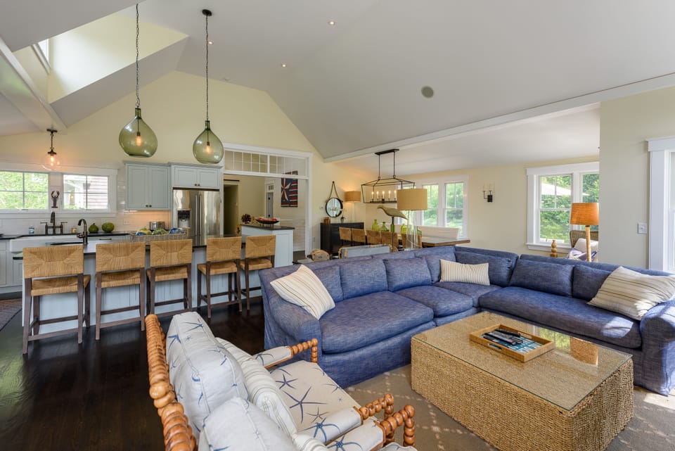 Spacious Open Floor Plan LR, Kitchen & DR