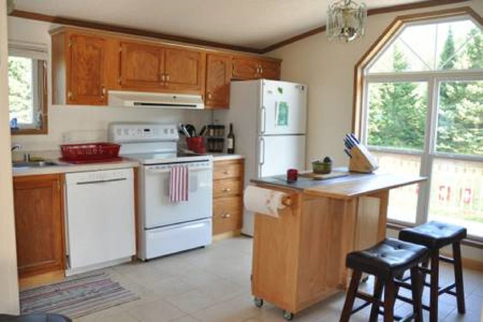 Fully-equipped kitchen