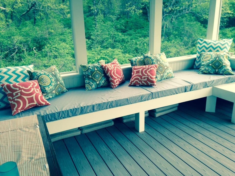 Porch is perfect for a nap for 2. 