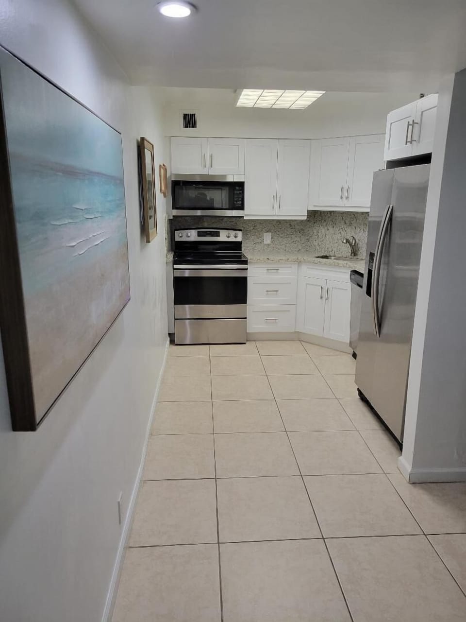 Full Equipped Kitchen w/Appliances