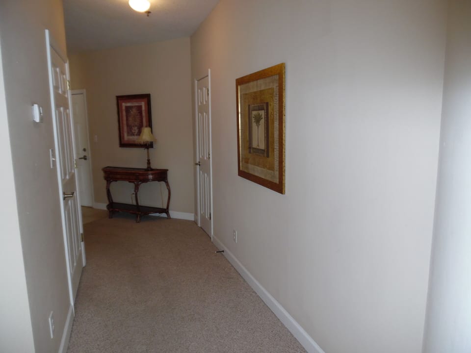 Entrance Hall
Typical 3 BR unit