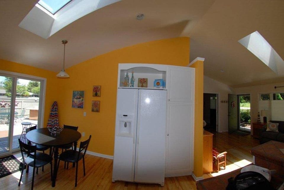 Kitchen seating for four
