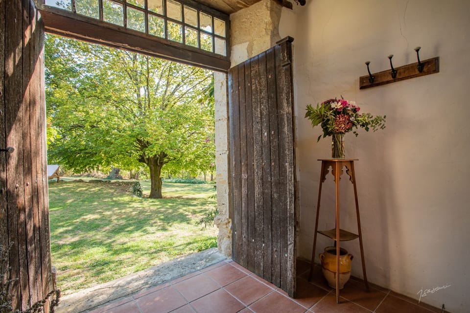 porte donnant sur jardin arrière