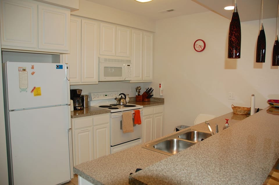 Fully equipped kitchen