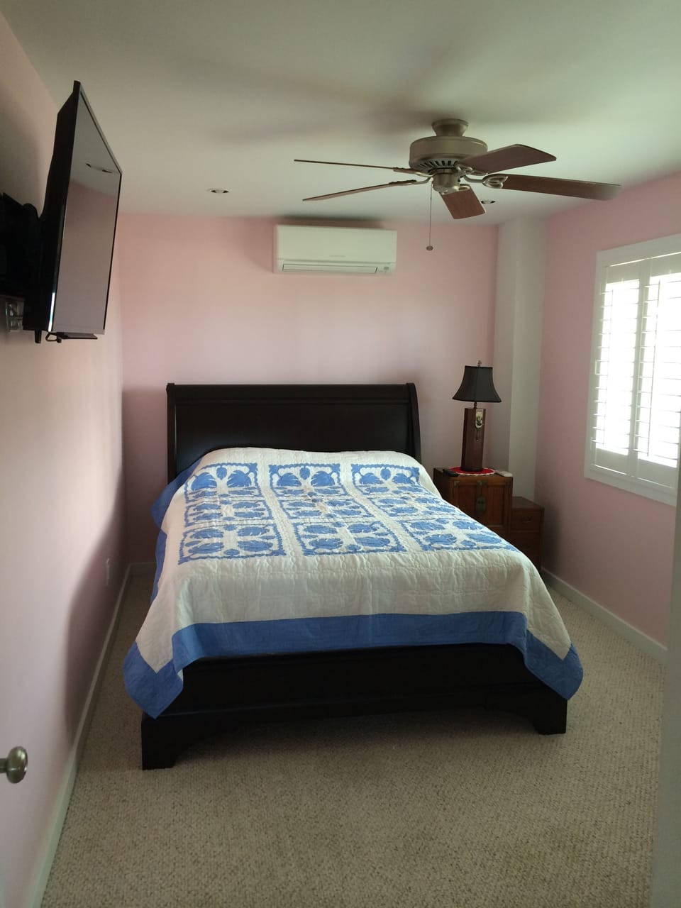 1st Floor Pink Room