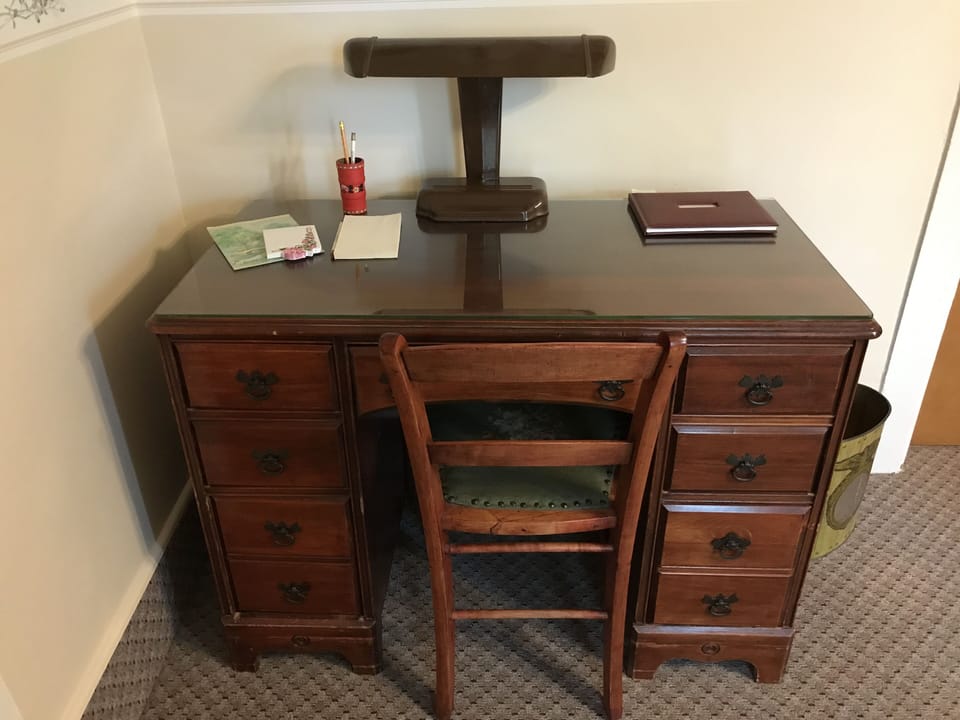 heidal haus is ready for you just in case you have to "work" while on vacation.
