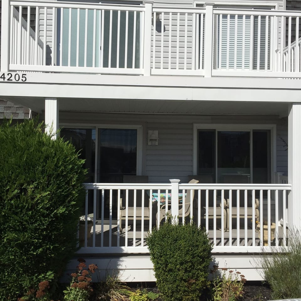 Front deck