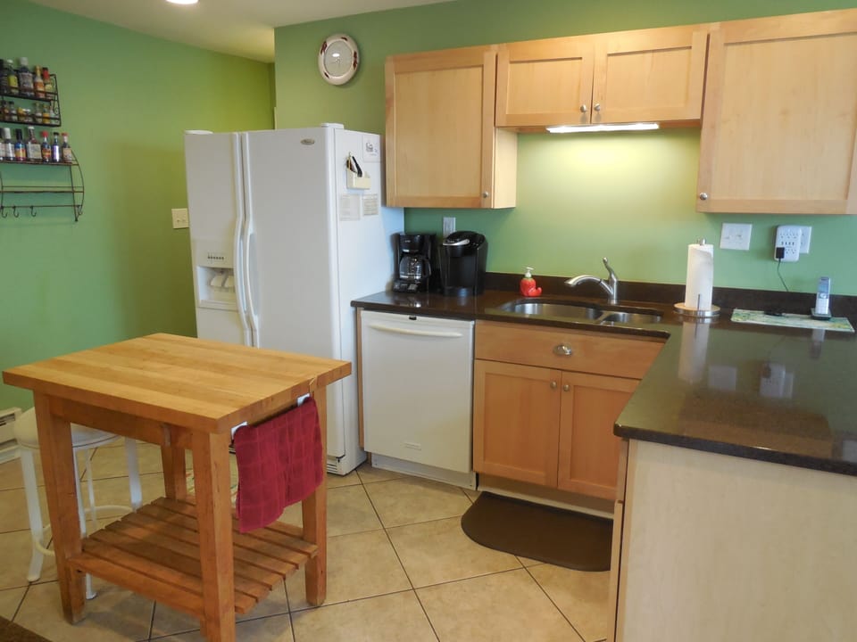Kitchen Open to Dining Room.