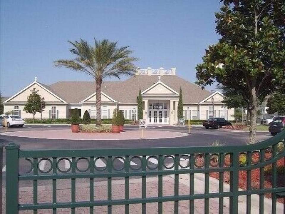 Resort Gate