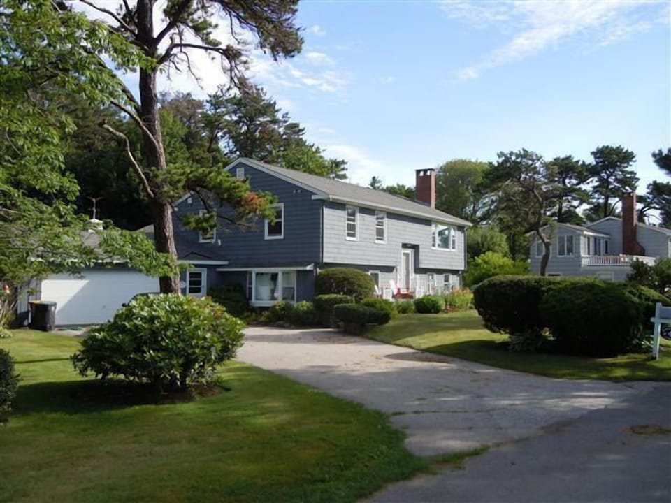 Home is in quiet Upscale Neighborhood of Portland