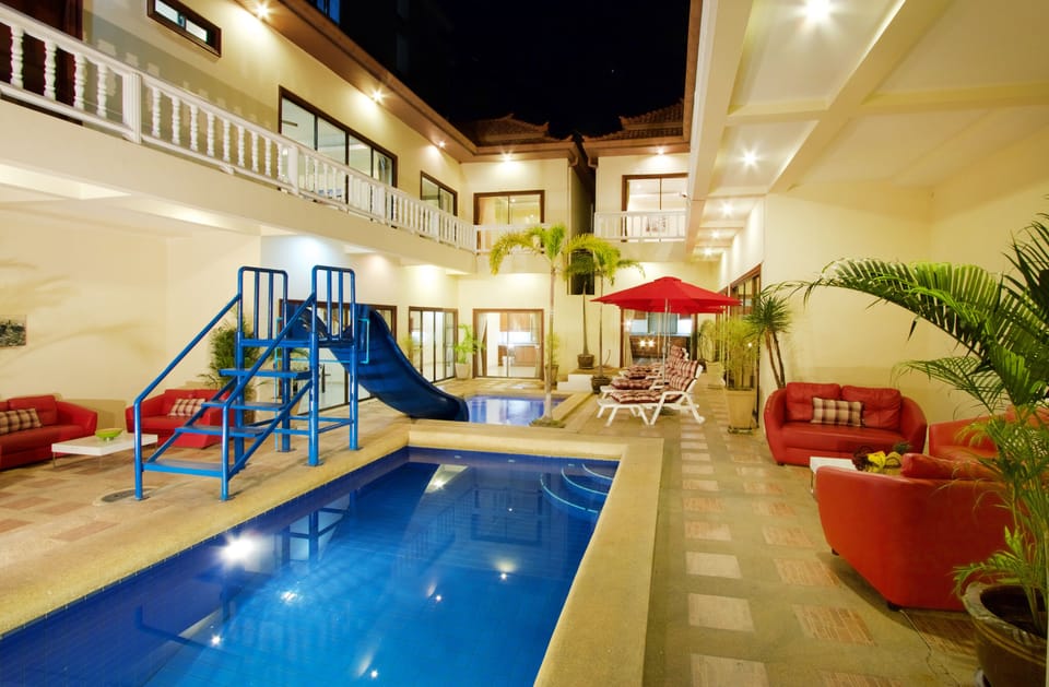 8bdr Avoca Pool Villas No.172