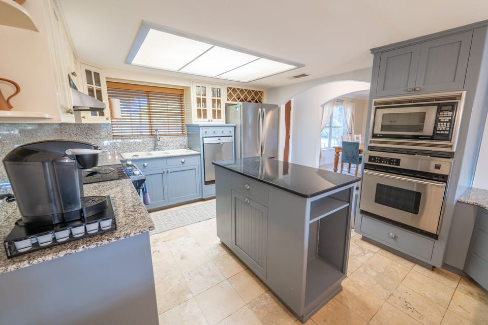 Keurig coffee machine and all your essential appliances