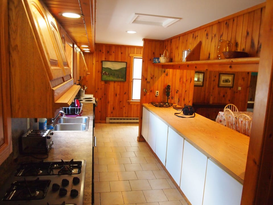 FARM HOUSE kitchen