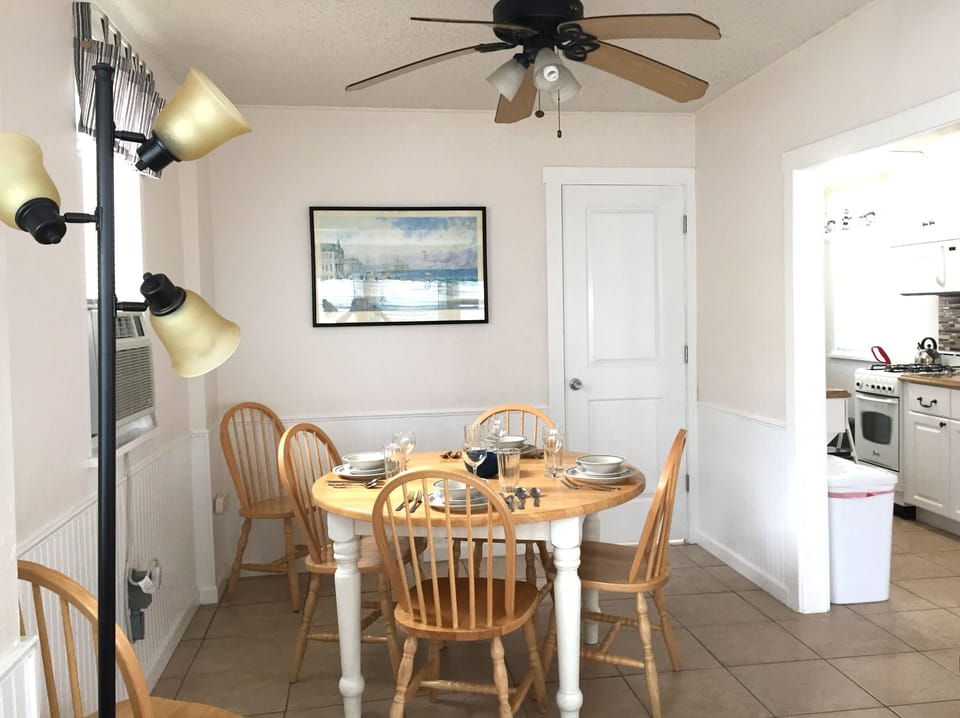 Dining Room with seating for 6