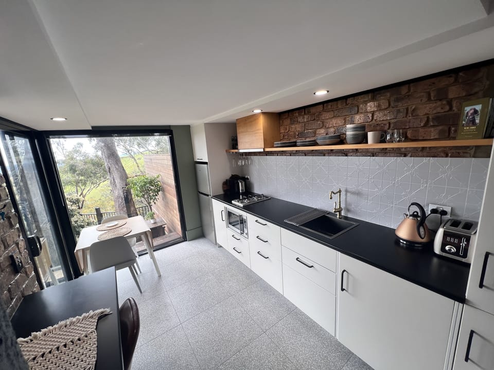 A full sized kitchen. 
