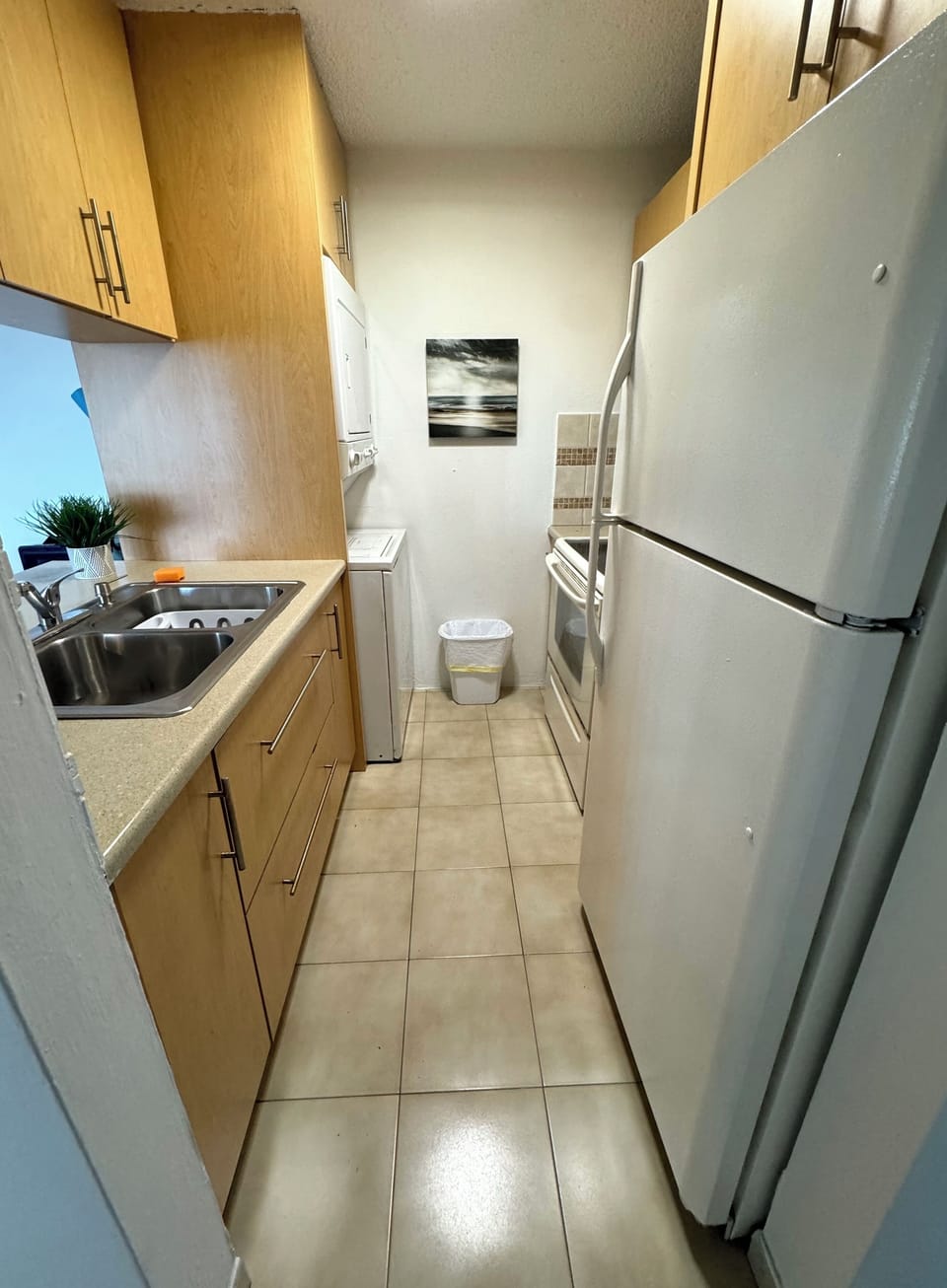 Kitchen Picture Sept 2024

*Washer/Dryer not available
Coin laundry in building
